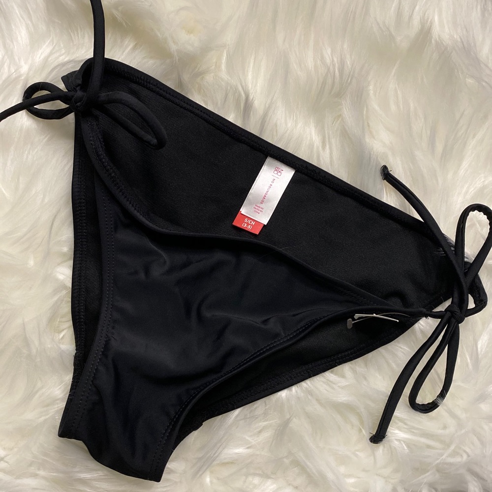 Bikini bottoms